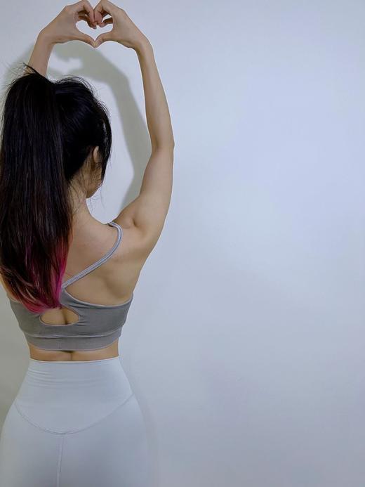 爆款好货 豆沙粉丝绒短背心 商品图6