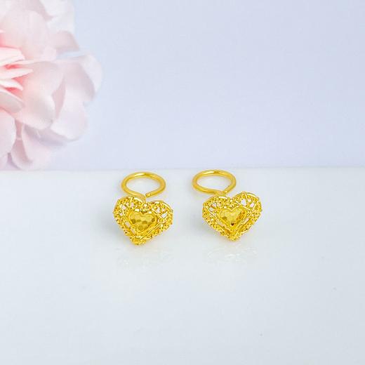 【限时克减150元】足金999 (足金999字印)5G黄金鱼鳞绕线爱心耳线心形耳钉(5GES00523)（预售产品下单后不退款不退货不换货不补差价） 商品图0