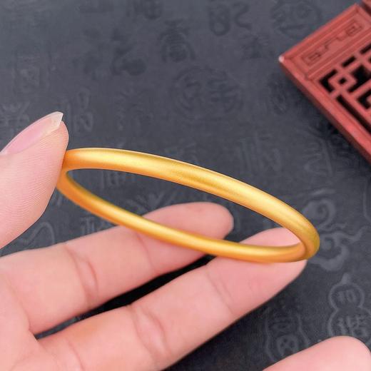 【限时克减150元】足金999.9 【磨砂半空心】古法传承面宽约4.3-4.5mm古法素圈古法光圈固口古法手镯(GFSZW00014-09)（预售产品下单后不退款不退货不换货不补差价） 商品图2
