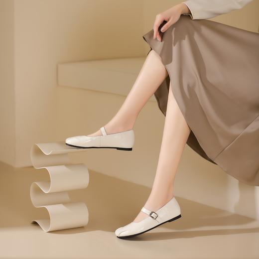 westory2024年春季新款低平跟蝴蝶结金属头优雅气质女鞋S24AE56841 商品图1