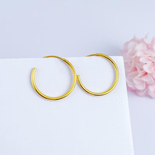 【限时7.5折】【定价黄金】足金999 (足金999字印)5G黄金素圈耳圈(5GES00533)（预售产品下单后不退款不退货不换货不补差价）（预售产品下单后不退款不退货不换货不补差价） 商品图0