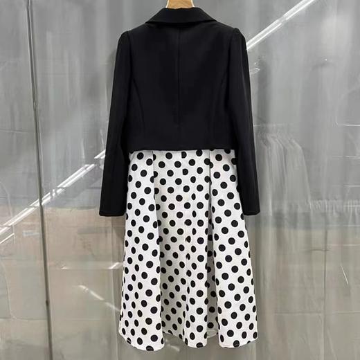 A7108        高端气质减龄百搭小西装外套+波点连衣裙两件套套裙（特价不退换，细节有差异，以实拍为准） 商品图5