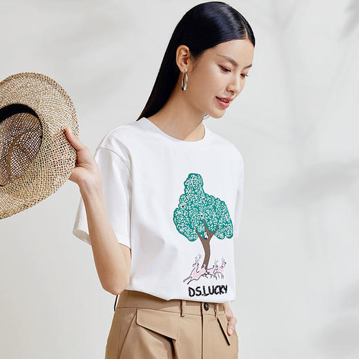 玳莎钉珠印花设计感T恤女2024春季新款时尚圆领宽松显瘦短袖上衣  EA32101 商品图1