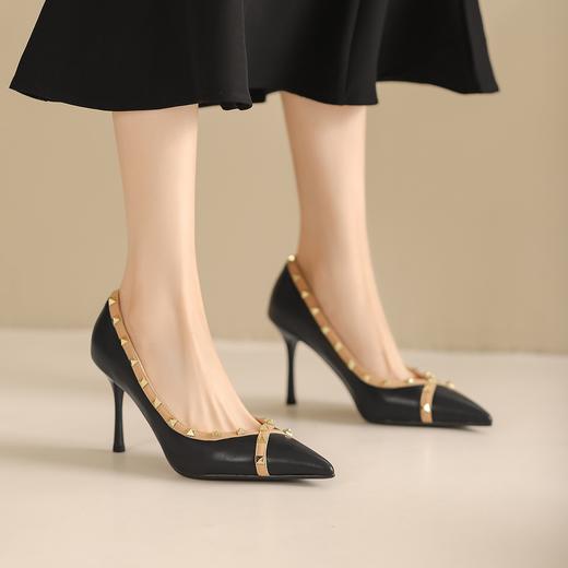 阿么手工女鞋气质欧美风尖头铆钉细跟高跟鞋8.5CCM优雅百搭单鞋女 商品图2