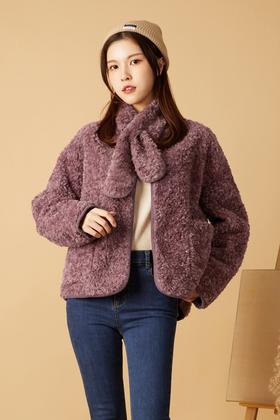 Stay2Weeks 复古可爱减龄围脖毛绒外套 10405