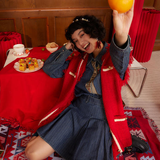 谜底针织马甲女2024春季新款小香风V领绣花针织开衫马夹241MZ0319 商品图2