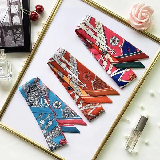 【积分兑换】丝巾（款式随机） 商品图0