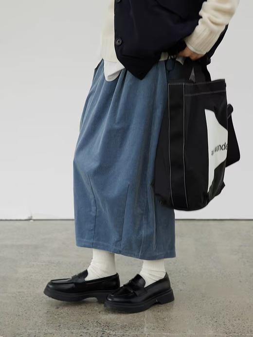 步履不停/3D79005C/三色羊毛真丝坑条中筒袜 商品图2