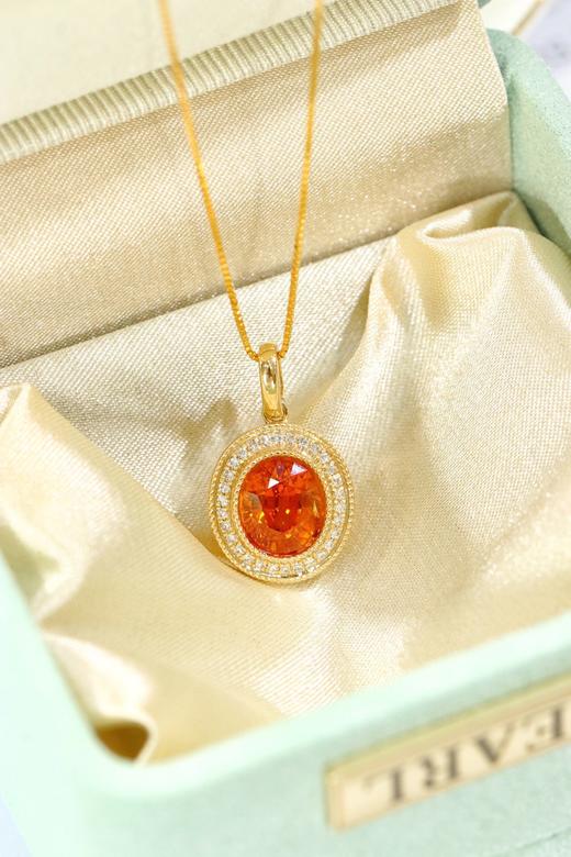 487073 芬达石钻石吊坠 超美的爱马仕橙💫18k厚金镶嵌钻石，一定要拥芬达石钻石吊坠绝了，超级显白，回头率超高，秋日元气满满！！！ 芬达石：3.35ct 超值价：6480/件 商品图0