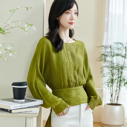 米思阳2026春季新款优雅别致肌理感衬衫蝴蝶结修身绿色上衣女0460 商品图0