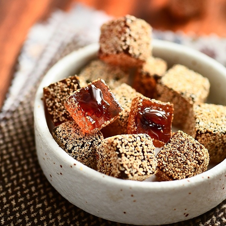 【买3送1】💥【豪华升级版】爆浆陈皮糖‼ 加了苹果汁的陈皮软糖🍬 3秒爆浆哇‼会爆浆的夹心陈皮软糖🍬有层次好吃的软糖🍬糯叽叽很上头❗ 年货好选择年货