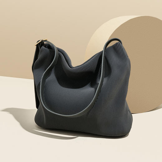 Safiya/索菲娅2024新款百搭时尚托特包大容量腋下包女士单肩斜挎女包 SF900547Y 商品图7