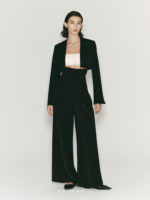 【昨夜再现】后背开叉直身垫肩短款外套 商品图3