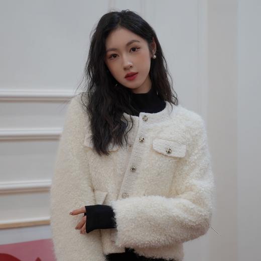 两三事2024秋冬新款冬季短外套小香风外套女气质短款时尚法式圆领 商品图0