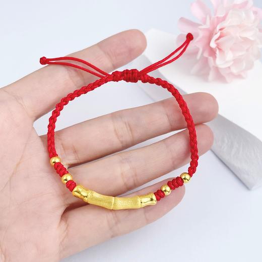 【限时7.5折】【定价黄金】足金 3D硬金拉丝竹节长管间金珠红绳调节成品手串(AA3DSC00288)（预售产品下单后不退款不退货不换货不补差（预售产品下单后不退款不退货不换货不补差 商品图4
