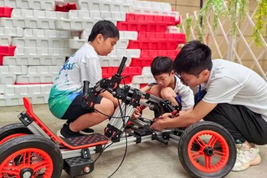 驾驭未来·智能造车营 商品图0