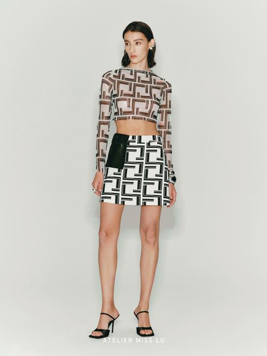 【心动记号】品牌定制字母印花透肤短上衣 商品图2