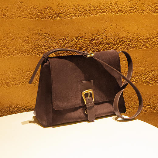 Safiya/索菲娅2024二层牛皮反绒方扣手机腋下包大容量女士单肩斜挎女包 SF9136059Y 商品图4