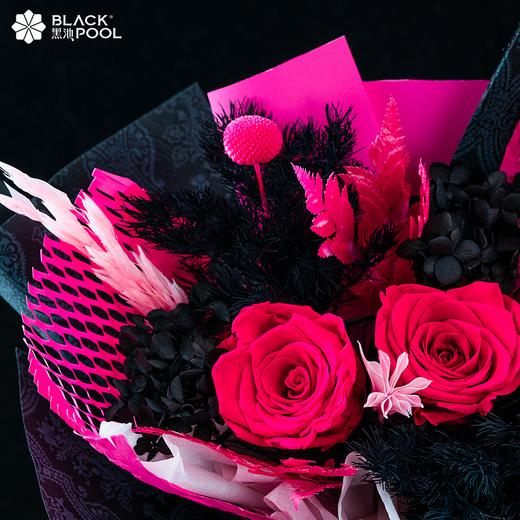 （仅深圳配送）【一路繁花·永生守护花】自在于身，潇洒于世  商品图1