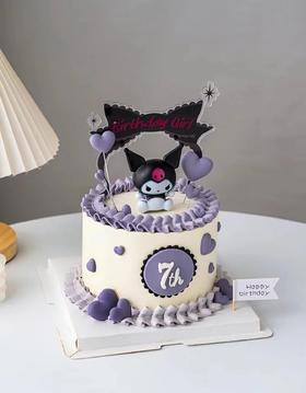 紫色库洛米蛋糕