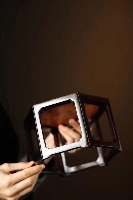 紫光檀镶缅花°六角器座 商品图1