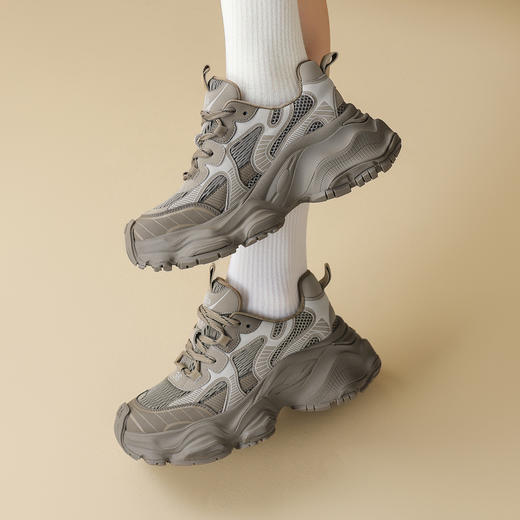 品质好货 | Safiya/索菲娅2023秋冬百搭复古保暖增高千禧风老爹鞋 SF33112741 商品图2