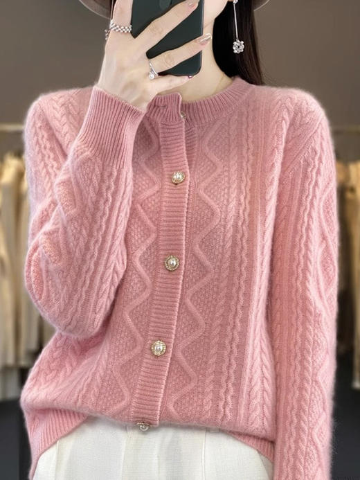 MZ-14123春季新款温柔系奶高级感圆领麻花毛衣外套长袖针织开衫女上衣 商品图12