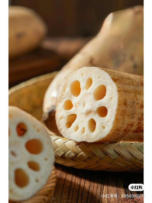九孔粉藕，鲜、粉、拉丝！秋冬季节，天气干燥，适合吃藕！大小个均匀，塑封包装！一袋3斤左右 商品图0