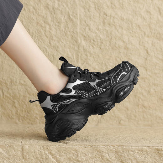 品质好货 | Safiya/索菲娅2023秋冬百搭复古保暖增高千禧风老爹鞋 SF33112741 商品图3