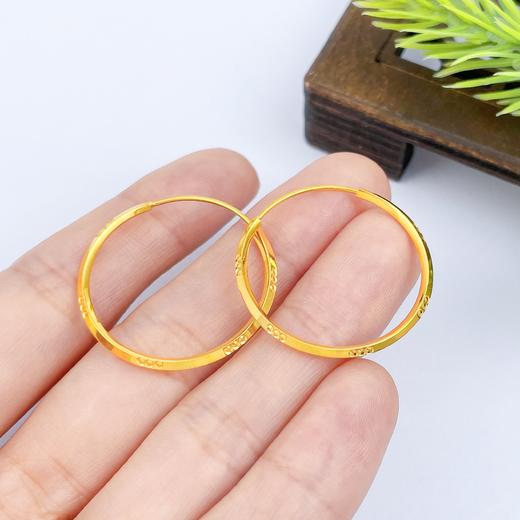 【限时7.5折】【定价黄金】足金999 (足金999字印)5G黄金镜面金耳圈(5GES00690)（预售产品下单后不退款不退货不换货不补差价）（预售产品下单后不退款不退货不换货不补差价） 商品图2