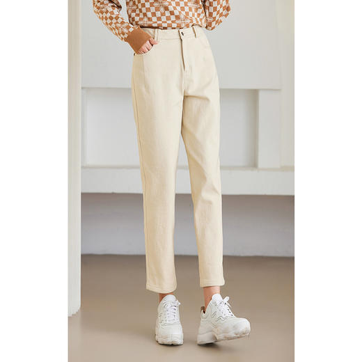 乔万尼新品牛仔裤奶油白减龄百搭休闲裤ET4F811 商品图1