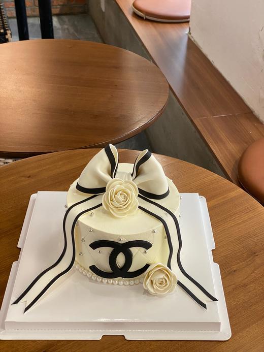 小香风茶花蝴蝶结蛋糕 商品图0