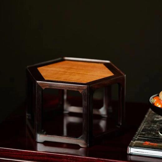 紫光檀镶缅花°六角器座 商品图0