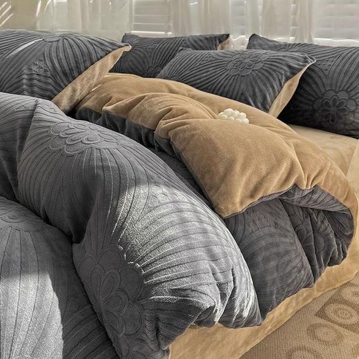 年货节！加厚双面牛奶绒床单三件套珊瑚绒单人被套冬季雕花绒四件套 商品图3