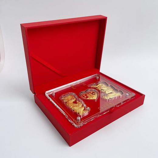 【限时克减150元】足金#婚庆 龙凤双喜摆件礼盒婚庆礼盒陪嫁嫁妆新婚订婚喜结良缘三件套摆件礼盒（配精美包装、NGTC国检证书）(ATBJ00015)预售产品下单后不退款不退货不换货不补差价 商品图3