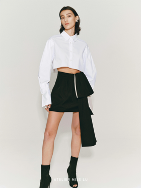 【晨雾】设计感超长袖短款白衬衫