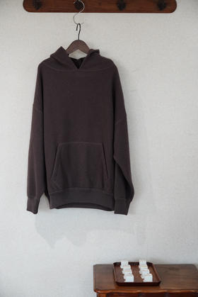 ORDINARY FITS 连帽卫衣棕色套头衫