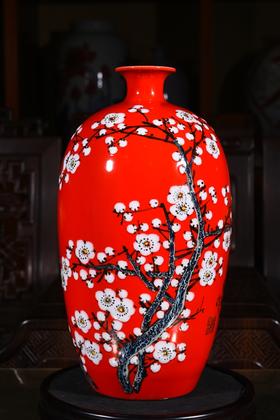 高温中华红颜色釉香雪赏瓶