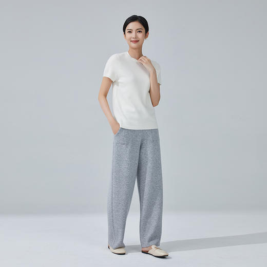 东黎 • 小山羊绒女士秋冬圆领修身短袖 3494 商品图5