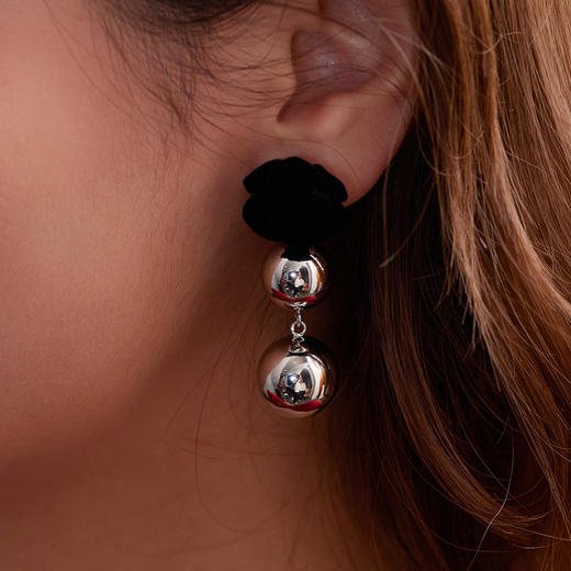 Manreya玛芮雅“黑天鹅”时尚小香风耳环/耳夹 商品图2