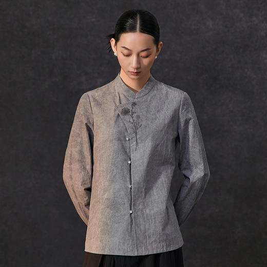 Famecoco复古新中式立领手工花朵刺绣衬衫女棉长袖衬衣FAC1BA001 商品图2