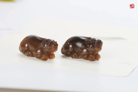 一对和田玉糖玉【貔貅】 配精美挂绳