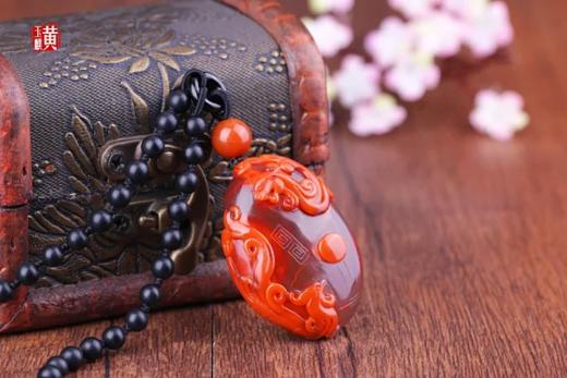 南红【龙凤】吊坠 配精美编织挂绳 商品图1