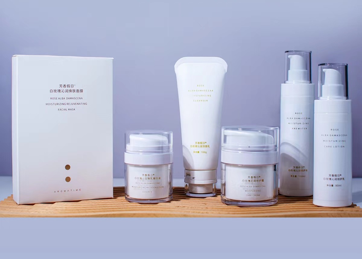 【新品上市】芳香假日 白玫瑰沁润护肤系列 全家福6件套 （面膜+水+精华+乳+霜+洁面）