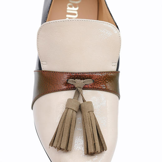 #限时特价#西班牙原产时尚舒适女款时装鞋黑色拼接米白色 商品图8