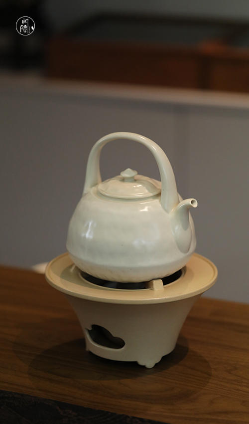 天野·暖泊 白泥烧水壶  800毫升 商品图4
