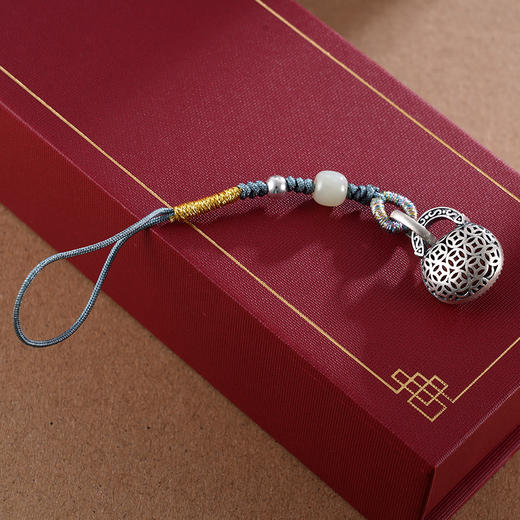 子佩集S925银代代有福钥匙扣【HFDYSK001】南红纯银2401 商品图1