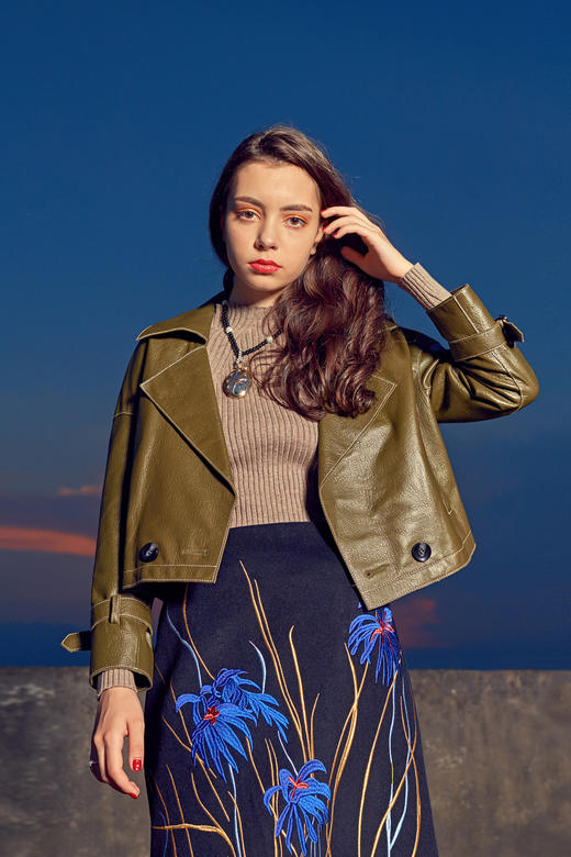 【伯妮斯茵】军绿短款优质羊皮衣 6P6652 商品图4