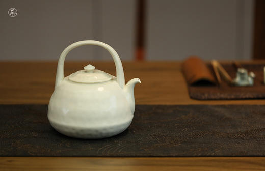 天野·暖泊 白泥烧水壶  800毫升 商品图2