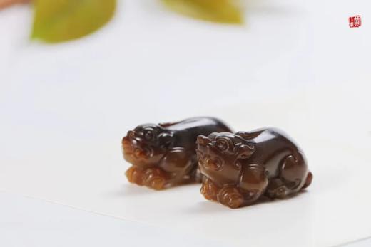 一对和田玉糖玉【貔貅】 配精美挂绳 商品图2